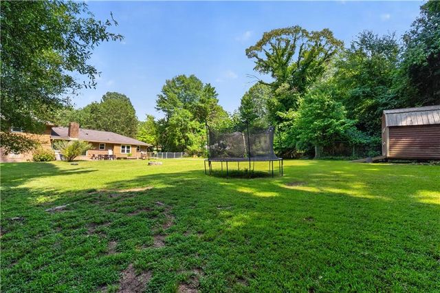 2197 Valley Creek Circle, Snellville, GA 30078