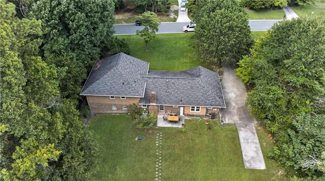2197 Valley Creek Circle, Snellville, GA 30078