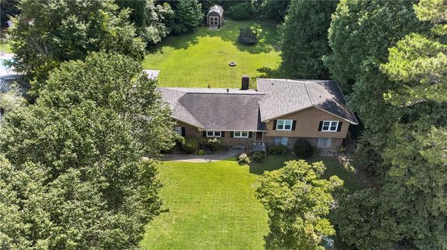 2197 Valley Creek Circle, Snellville, GA 30078