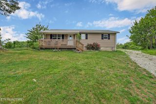 921 Barney Holt Rd, Jamestown, TN 38556