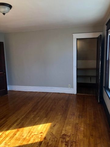 19 Summerhill Ave D, Worcester, MA 01606