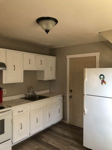 19 Summerhill Ave D, Worcester, MA 01606