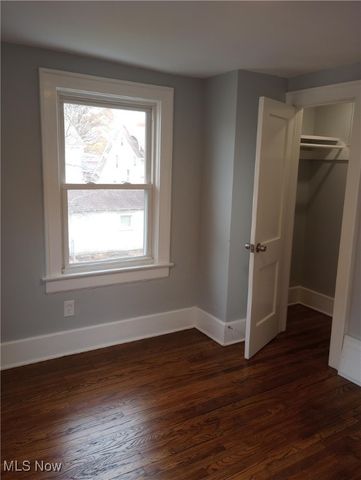 445 Beechwood Drive, Akron, OH 44320