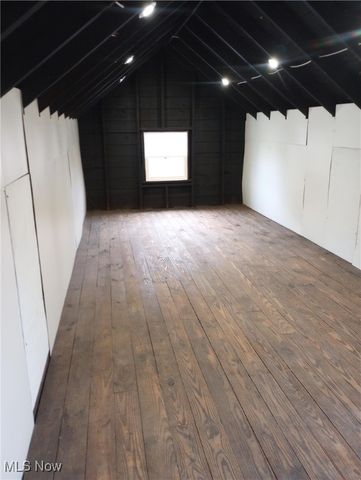 445 Beechwood Drive, Akron, OH 44320