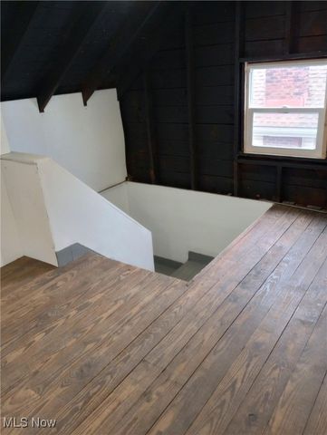 445 Beechwood Drive, Akron, OH 44320