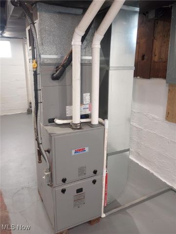 445 Beechwood Drive, Akron, OH 44320