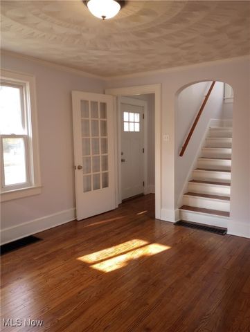 445 Beechwood Drive, Akron, OH 44320