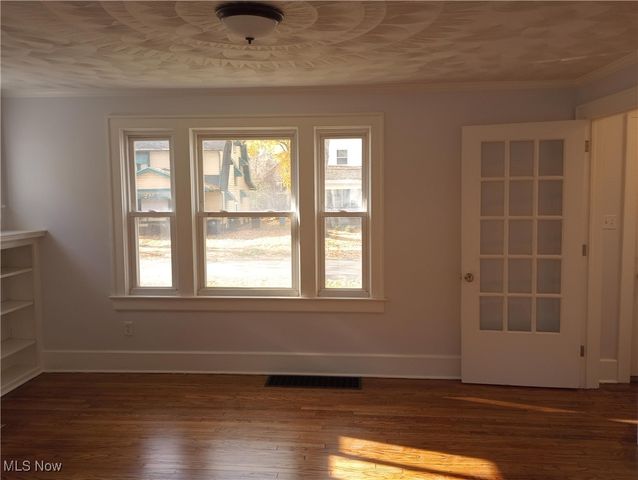 445 Beechwood Drive, Akron, OH 44320