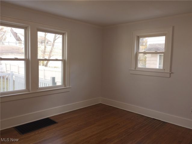 445 Beechwood Drive, Akron, OH 44320