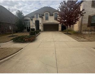 903 Red Deer Drive, Euless, TX 76039