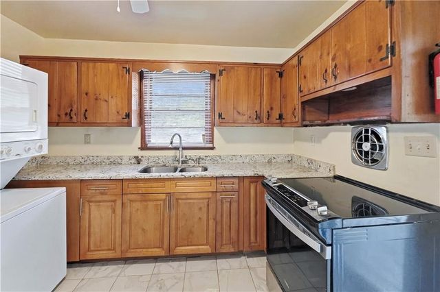 2798 Dearwood Drive SW, Atlanta, GA 30315