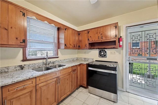 2798 Dearwood Drive SW, Atlanta, GA 30315