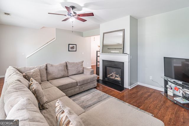 1216 Park Pass Way, Suwanee, GA 30024