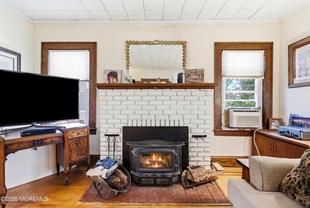 10 Norwood Court, West Long Branch, NJ 07764