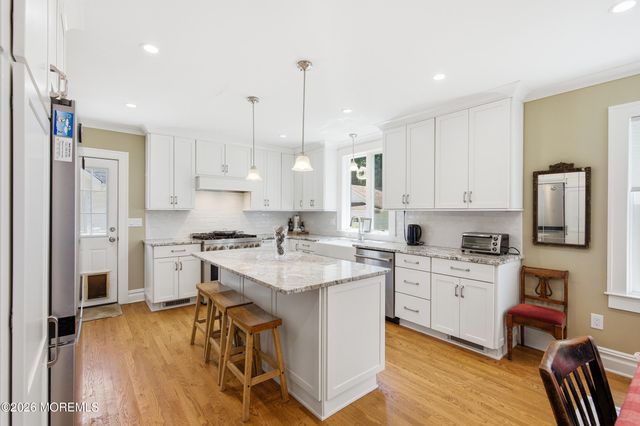10 Norwood Court, West Long Branch, NJ 07764