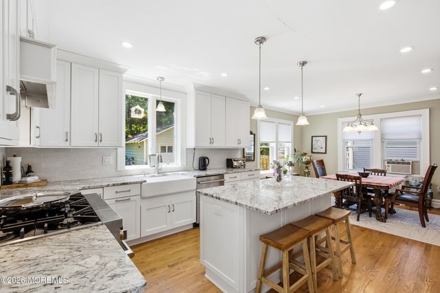 10 Norwood Court, West Long Branch, NJ 07764