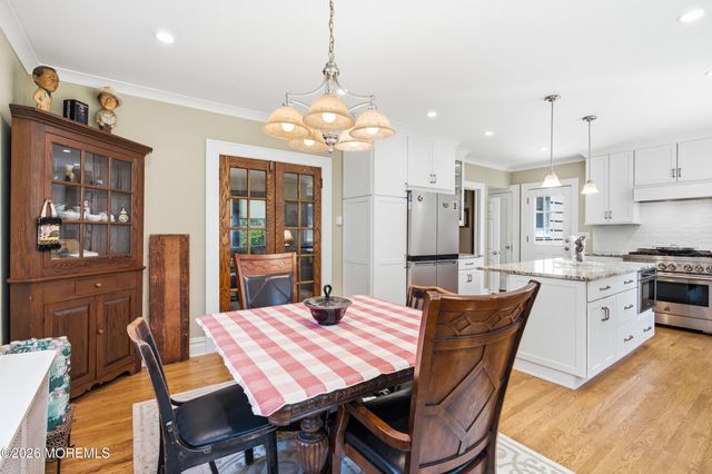 10 Norwood Court, West Long Branch, NJ 07764