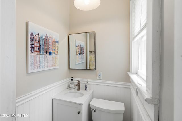 10 Norwood Court, West Long Branch, NJ 07764