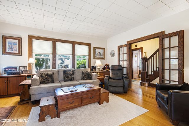10 Norwood Court, West Long Branch, NJ 07764