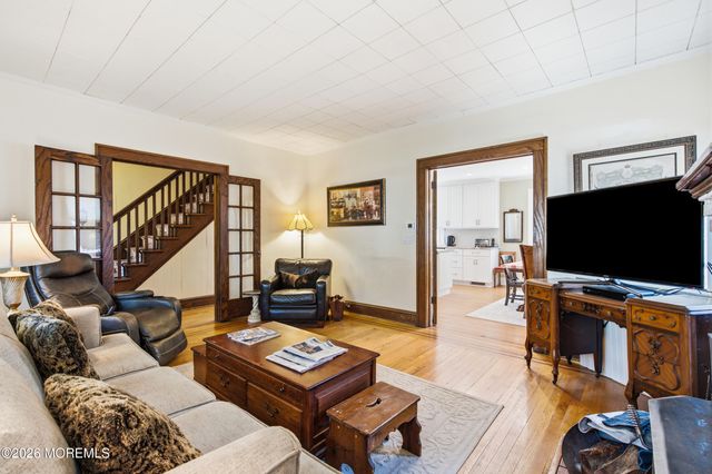 10 Norwood Court, West Long Branch, NJ 07764