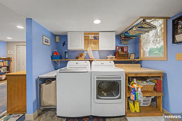 29 Minnehaha Boulevard, Oakland, NJ 07436