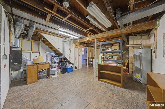 29 Minnehaha Boulevard, Oakland, NJ 07436