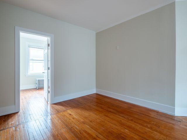 7371 N DAMEN Avenue D3, Chicago, IL 60645