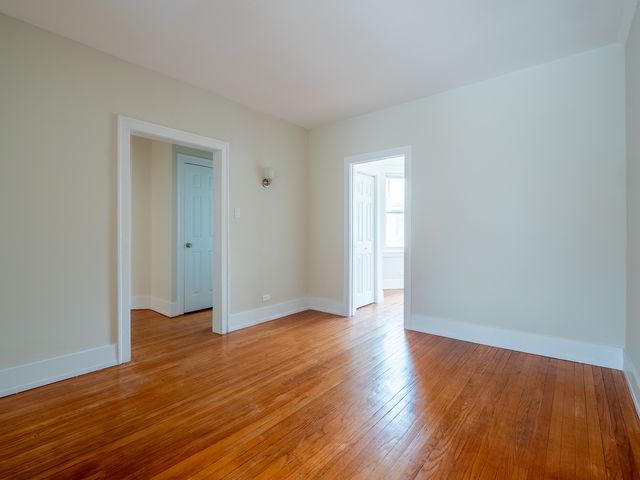 7371 N DAMEN Avenue D3, Chicago, IL 60645