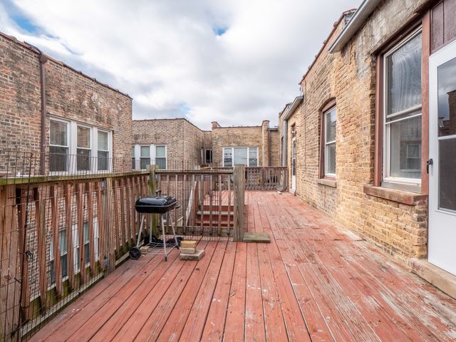 7371 N DAMEN Avenue D3, Chicago, IL 60645