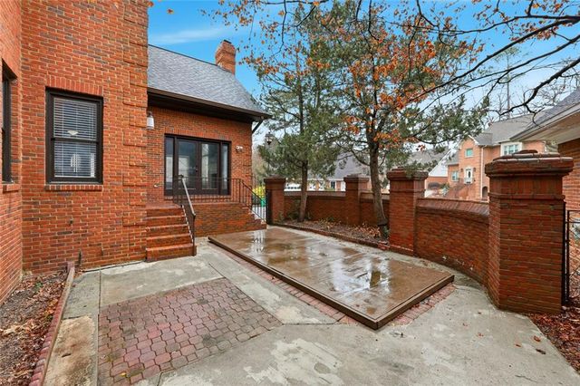 2441 NE Kings NE Court, Atlanta, GA 30345