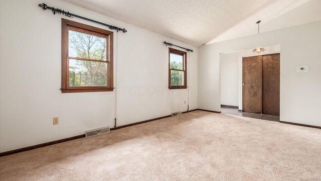 283 Dogwood Drive SE, Thornville, OH 43076