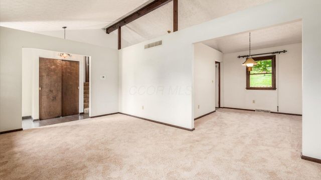283 Dogwood Drive SE, Thornville, OH 43076