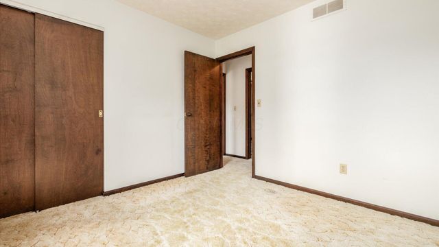 283 Dogwood Drive SE, Thornville, OH 43076