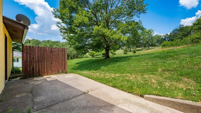 283 Dogwood Drive SE, Thornville, OH 43076