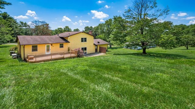 283 Dogwood Drive SE, Thornville, OH 43076