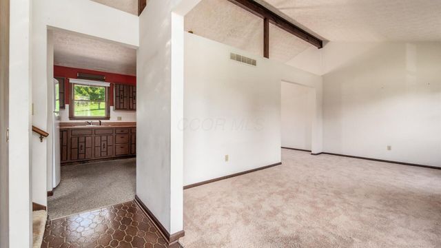 283 Dogwood Drive SE, Thornville, OH 43076