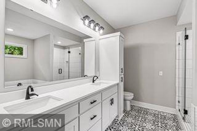 1255 78th Street, Victoria, MN 55386
