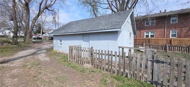 306 E Franklin Street, Liberty, MO 64068