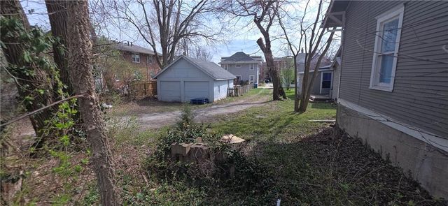 306 E Franklin Street, Liberty, MO 64068