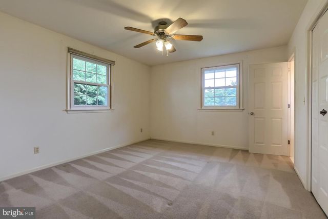 7 LANTERN AVE, Myerstown, PA 17067
