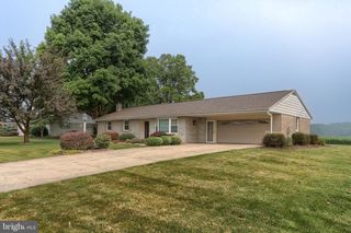 7 LANTERN AVE, Myerstown, PA 17067