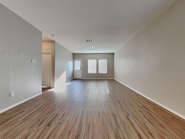 108 Mica TRL, San Marcos, TX 78656