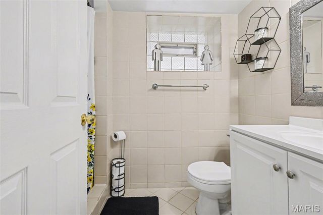 5133 Goethe Avenue, St Louis, MO 63109