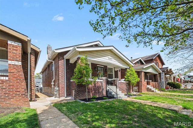 5133 Goethe Avenue, St Louis, MO 63109