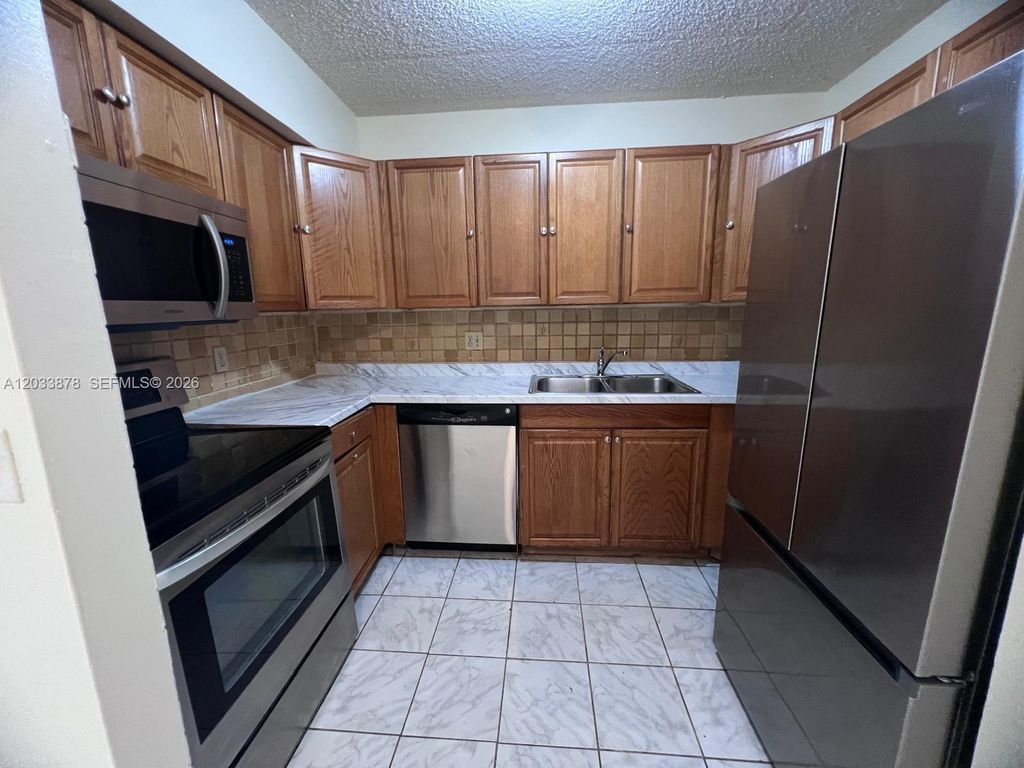 3211 Coral Ridge Drive 3211, Coral Springs, FL 33065