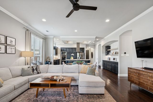 409 Chestnut Lane, Roanoke, TX 76262