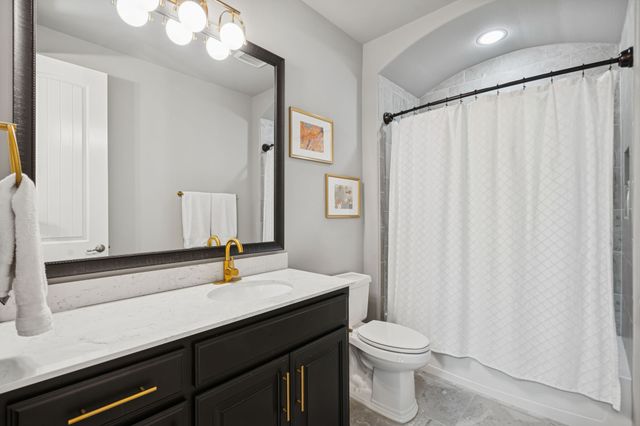 409 Chestnut Lane, Roanoke, TX 76262