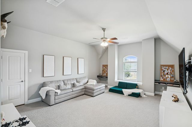 409 Chestnut Lane, Roanoke, TX 76262