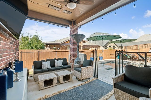 409 Chestnut Lane, Roanoke, TX 76262