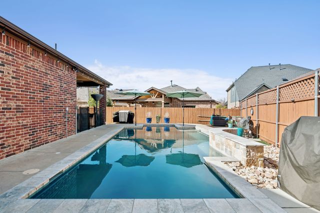 409 Chestnut Lane, Roanoke, TX 76262